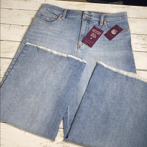 Gloria Vanderbilt Wideleg Raw Hem Crop 